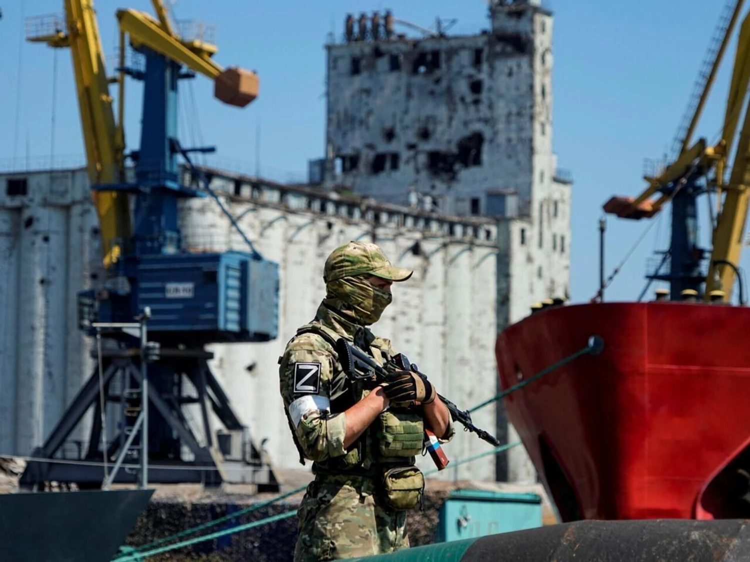 Україна закликала запровадити санкції проти рф за незаконне використання азовських портів