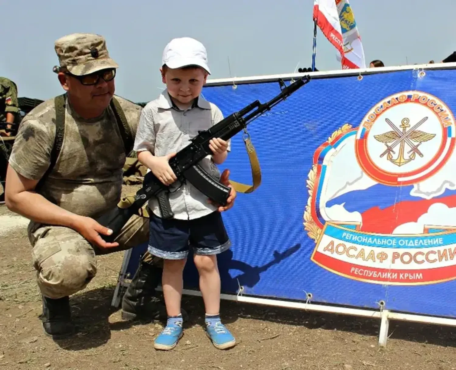 росія перетворює школи на ТОТ України у військові полігони – ЦНС