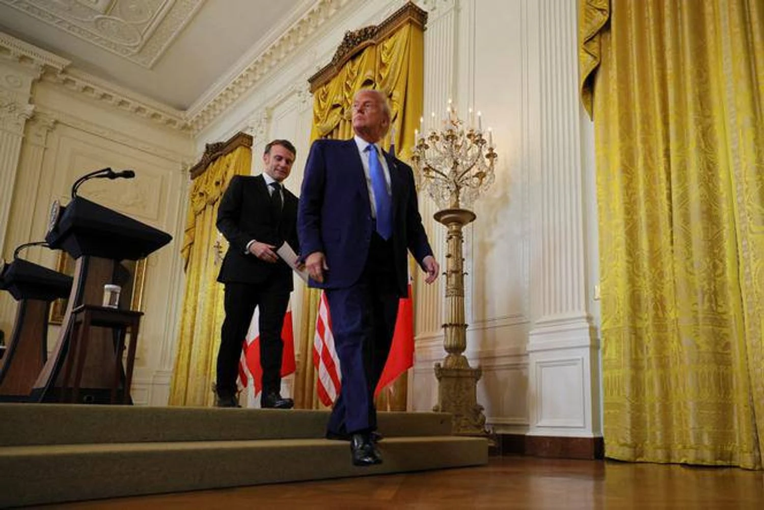 Макрон і Трамп обговорили вторгнення дронів рф у Польщу та ситуацію на Близькому Сході