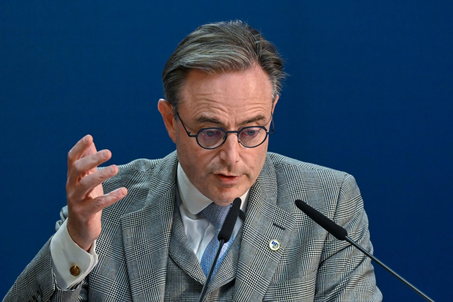 Бельгії вдалося уникнути розвалу уряду на тлі досягнення де Вевером бюджетної угоди