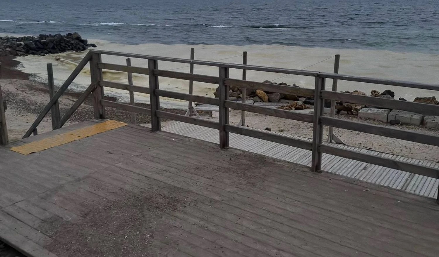 російські удари по порту Південний спричинили витік олії в Чорне море - АМПУ