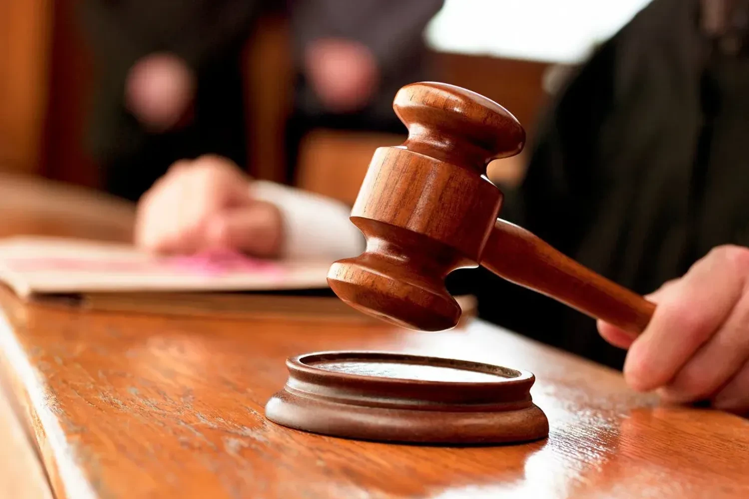 "За зруйноване дитинство - лише довічне": прокуратура оскаржить вирок у справі про зґвалтування дитини на Івано-Франківщині