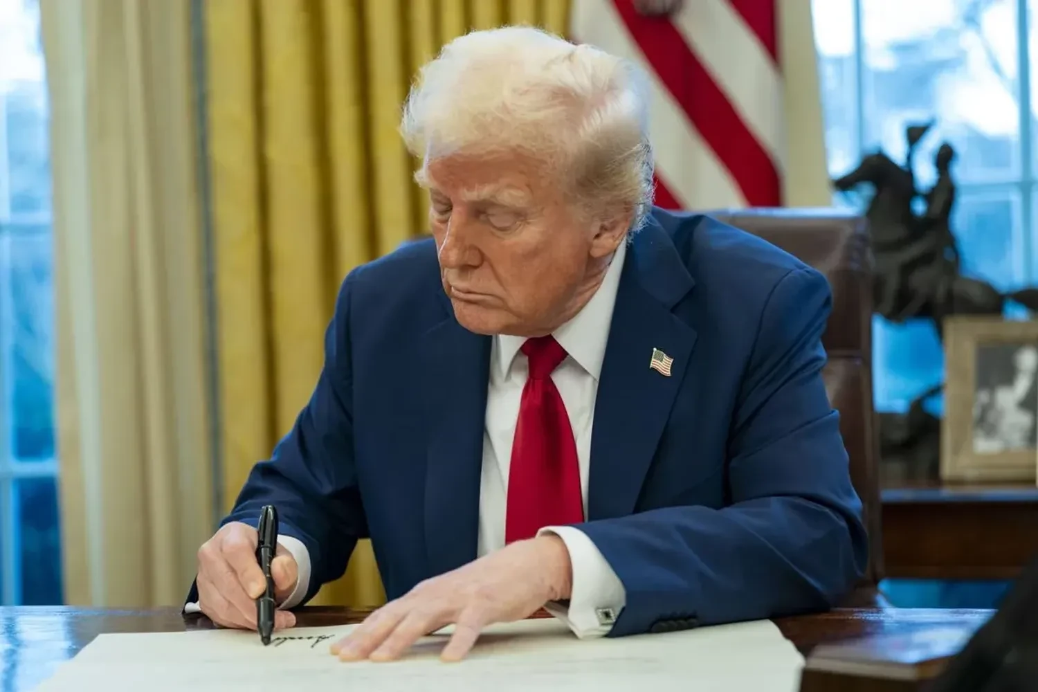 Трамп підвищує імпортні мита для Південної Кореї