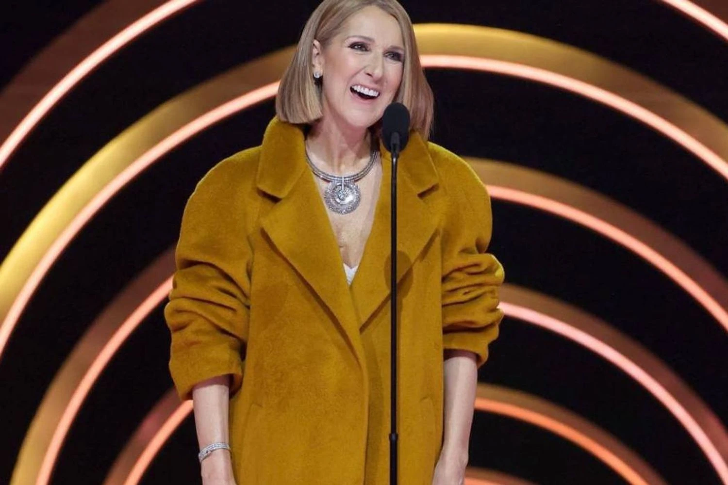 Селін Діон анонсувала низку концертів у Парижі після тривалої паузи