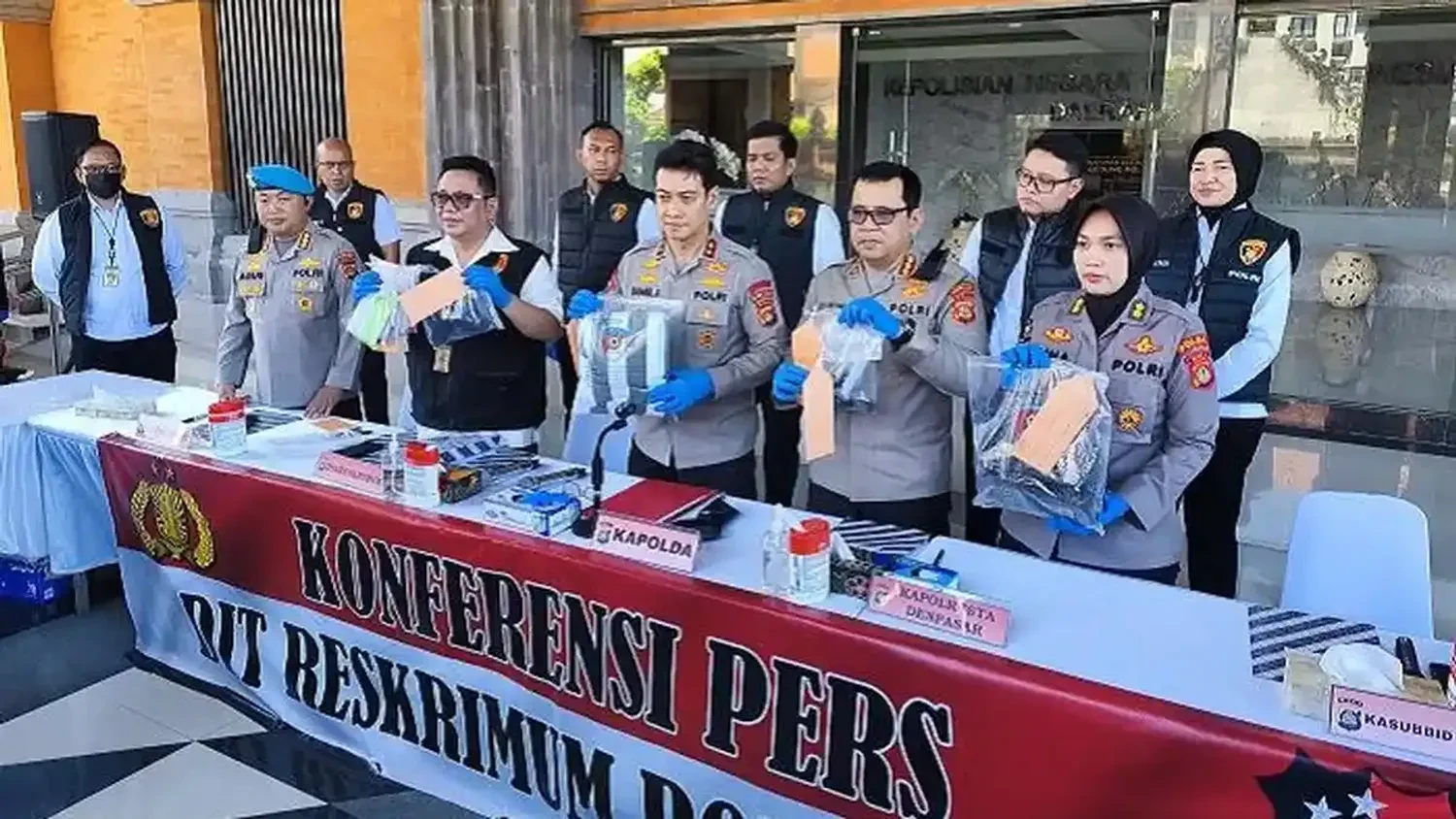 Підозрювані у вбивстві Ігоря Комарова на Балі стежили за ним протягом місяця