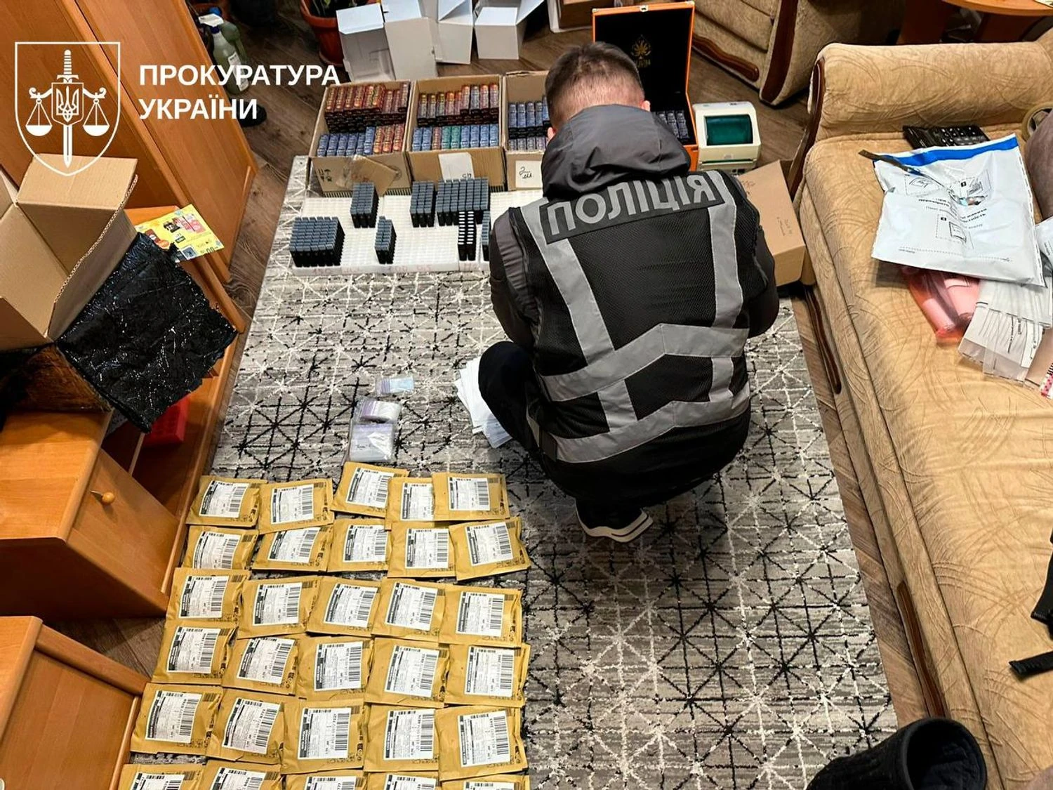 В Україні викрили 17-мільйонну схему продажу наркотиків у вейпах