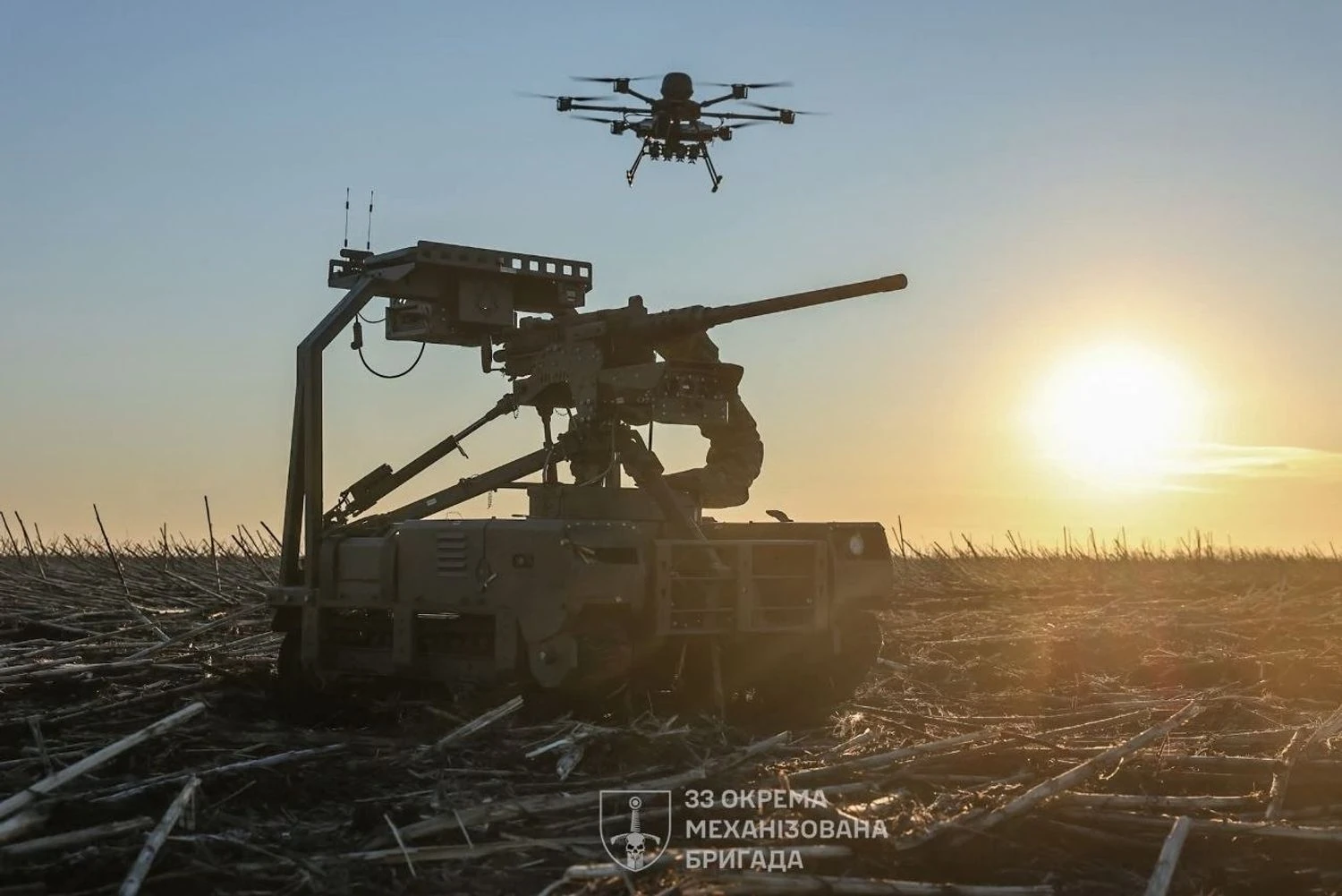 На фронті зафіксували понад 60 боїв: ворог активно діє на трьох напрямках, є спроби штурмів у бік Антонівського мосту