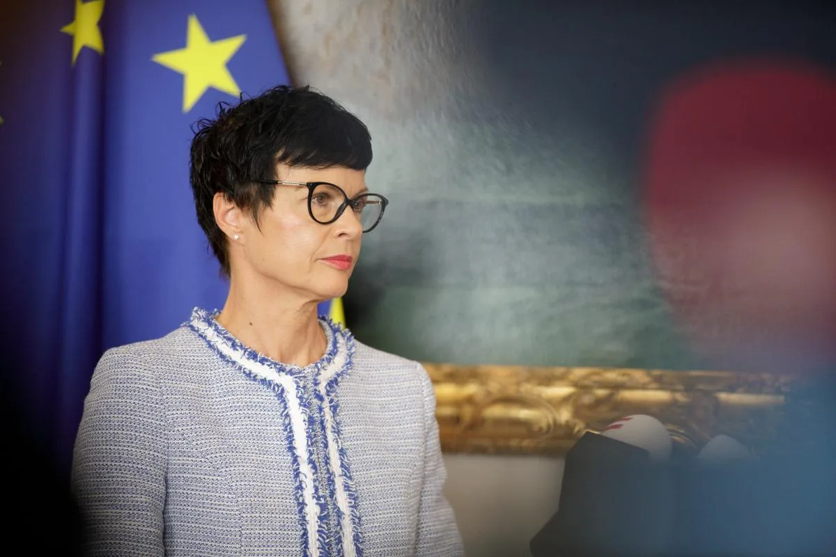 Комісар ЄС привітала діалог України і Угорщини щодо меншин і очікує прогресу з переговорними кластерами