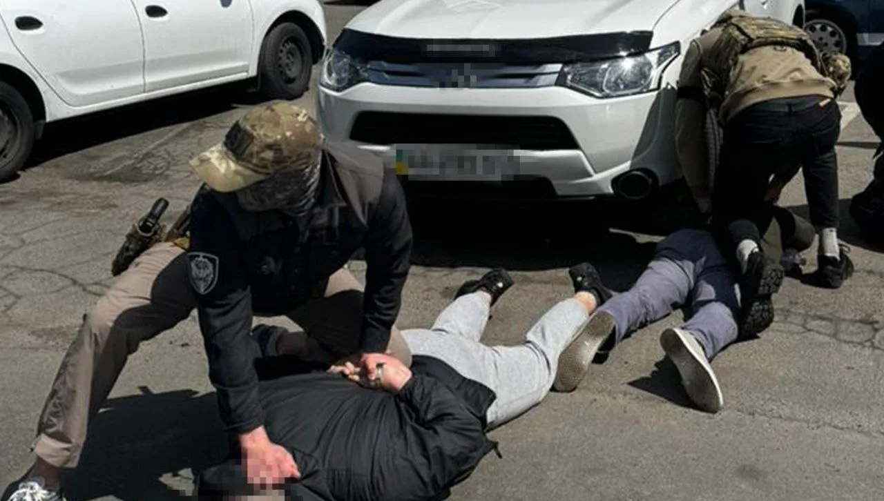 СБУ викрила на Київщині ухилянтську схему через благодійні фонди за 16 тис. доларів