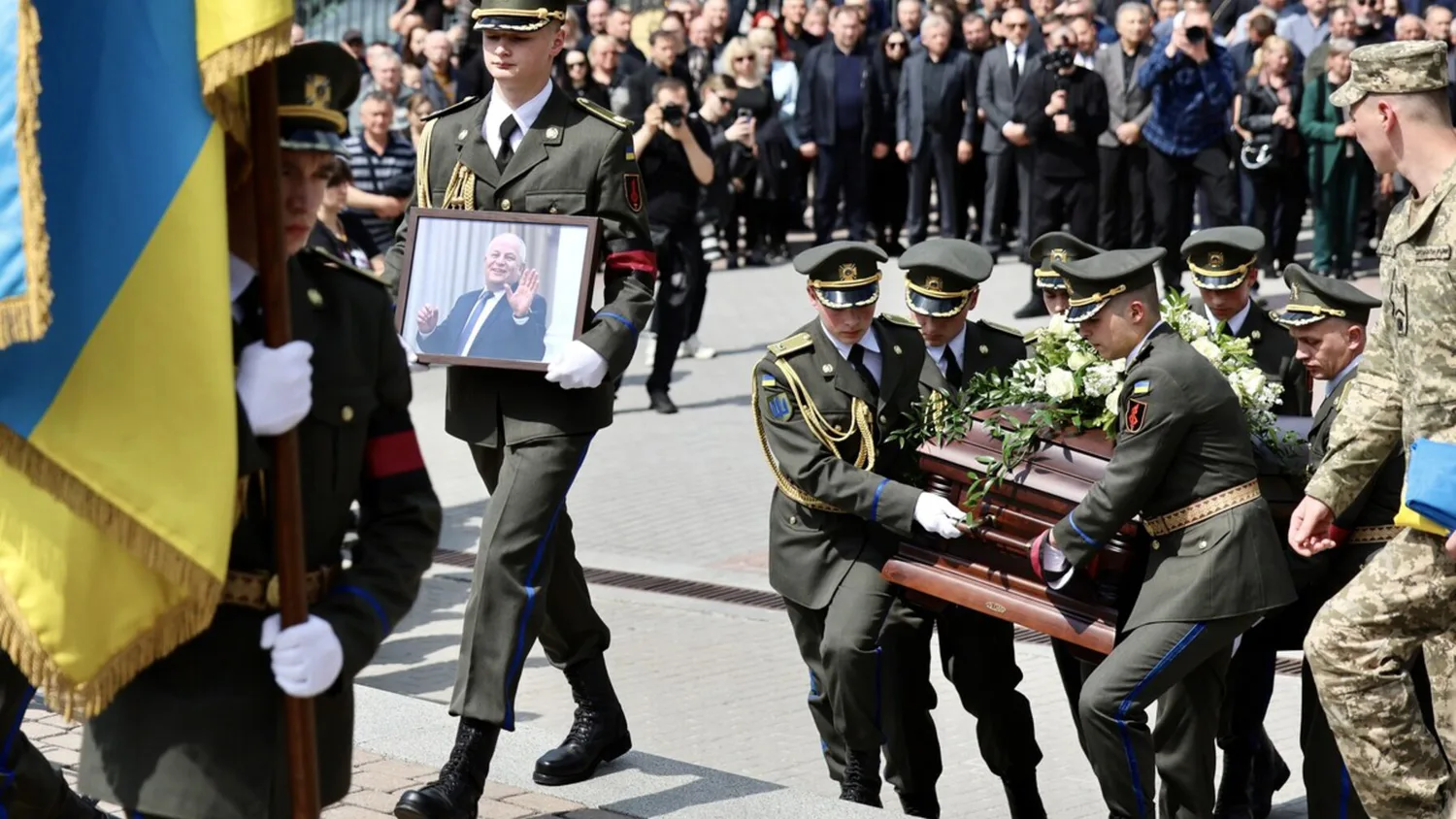 У Львові попрощалися зі Степаном Кубівим: як пройшла церемонія
