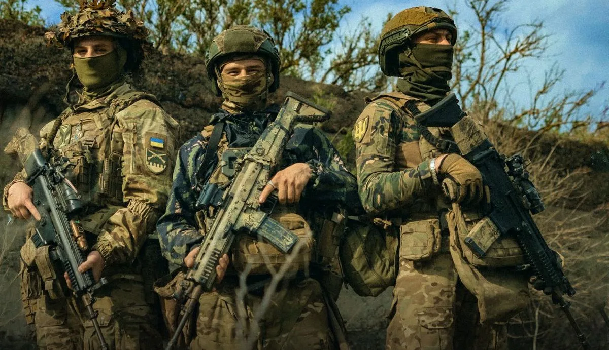 Виплати 300 тисяч та звільнення зі служби: у Міноборони розповіли про нові правила для військових